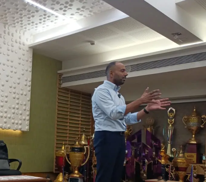 Praful S. Nair speaking at a live I'MREADY session